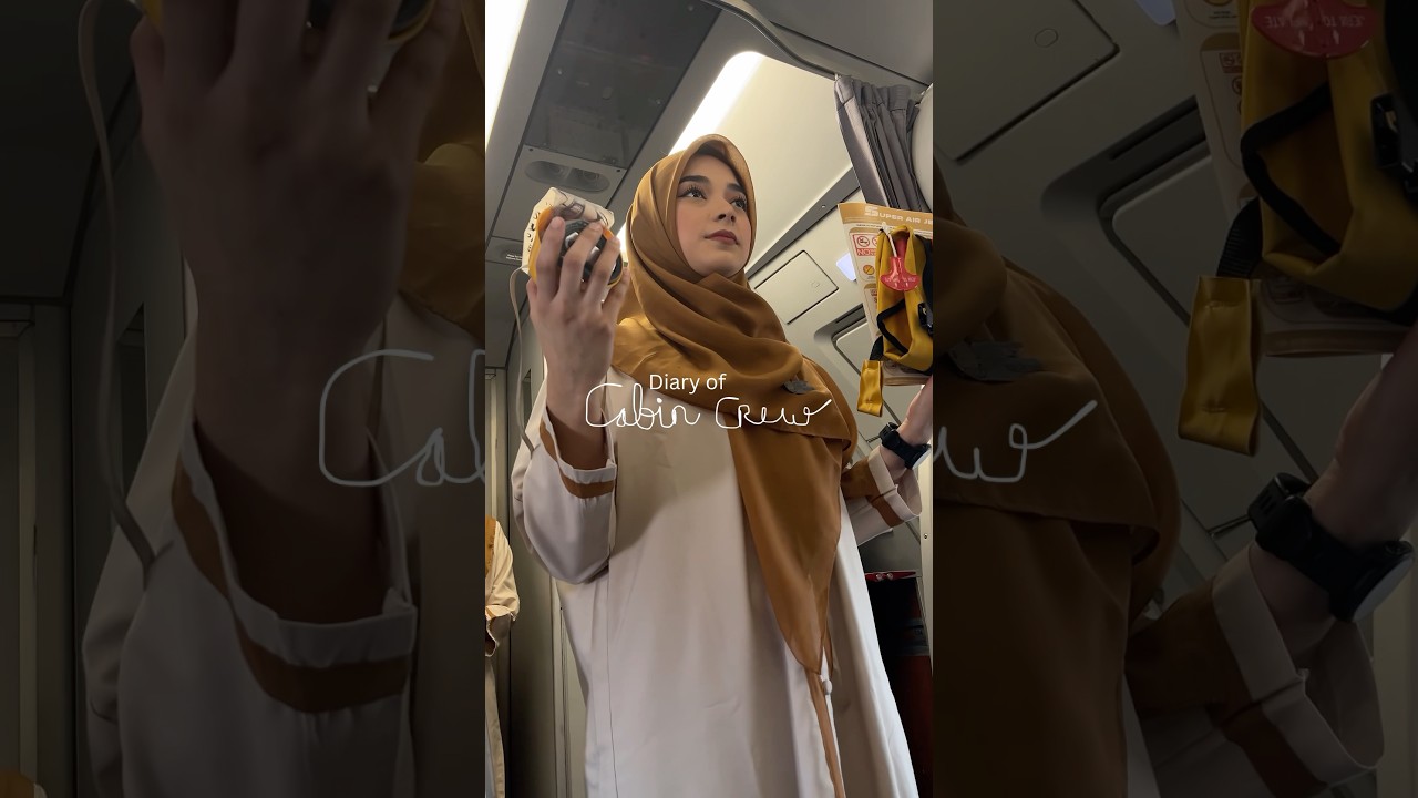 Pramugari hijab cantik #pramugarisuperairjet #flightattendant #cabincrew #pramugariindonesia