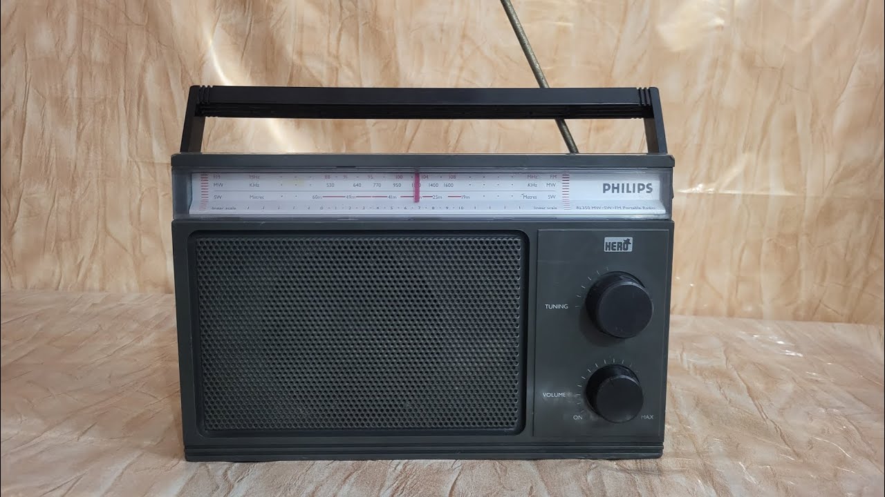 Philips### 3 band Radio model 15RL350 HERO FM,MW,SW 9828622958