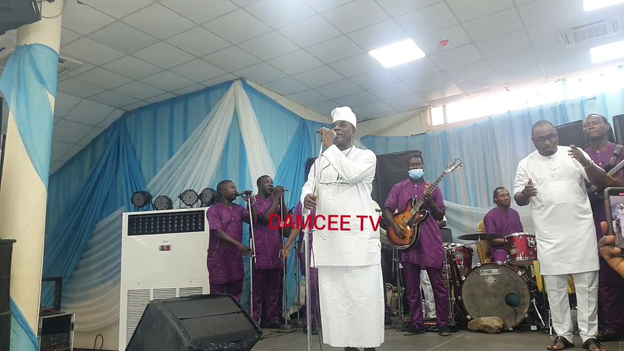 MC MURPHY ON STAGE WITH K1 DE ULTIMATE AT INSTALLATION OF OTUN IYALODE OF EGBALAND