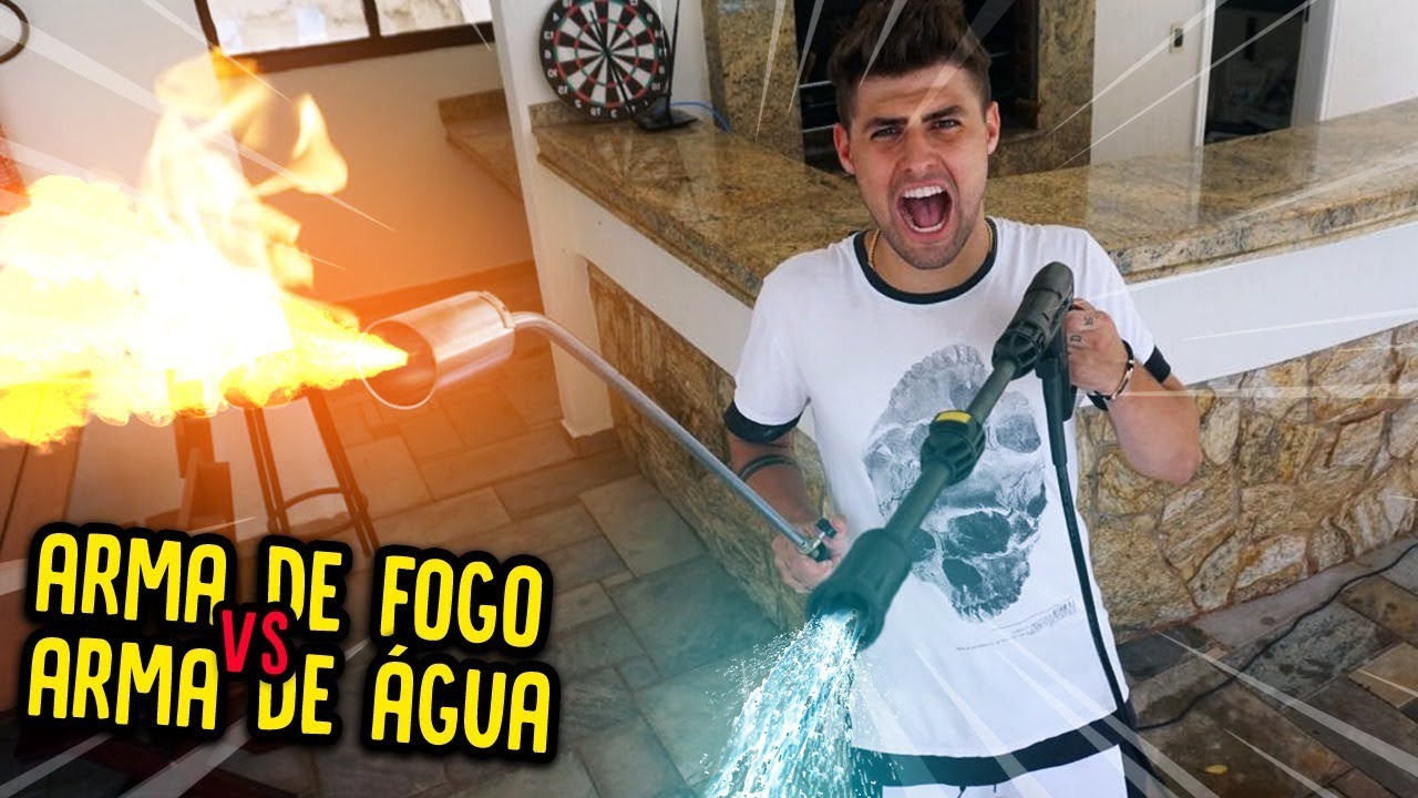 ARMA DE FOGO VS ARMA DE AGUA!! ( QUEM VENCE? ) [ REZENDE EVIL ]