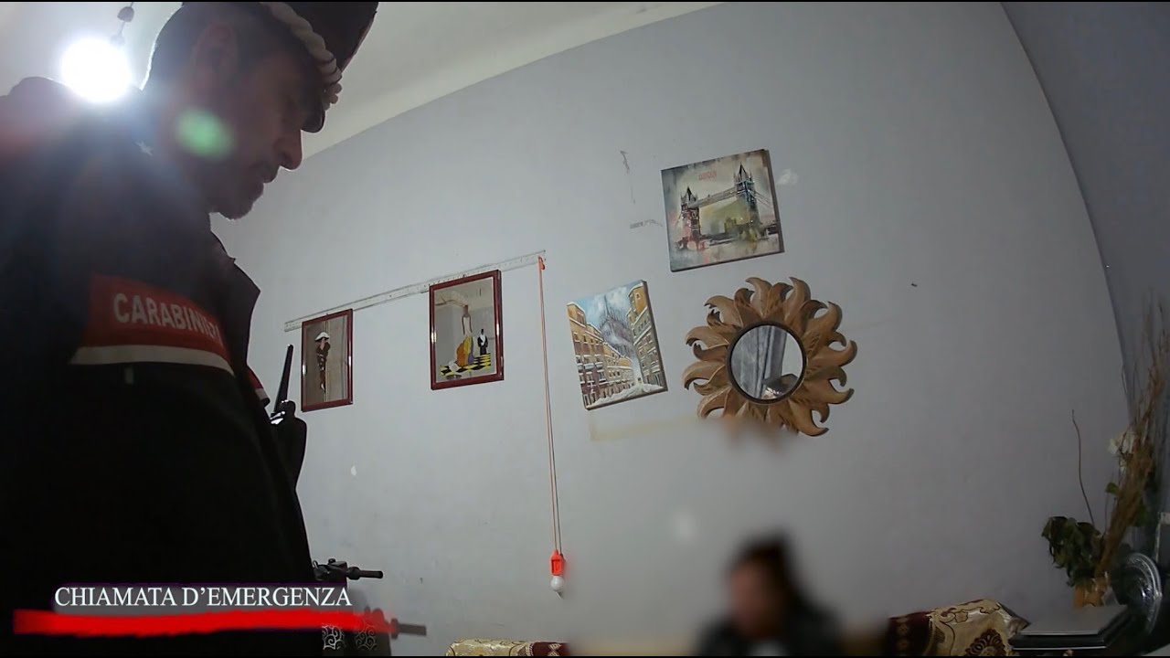 Occupazione abusiva, intervento dei Carabinieri - Chiamata d'emergenza 30/08/2023