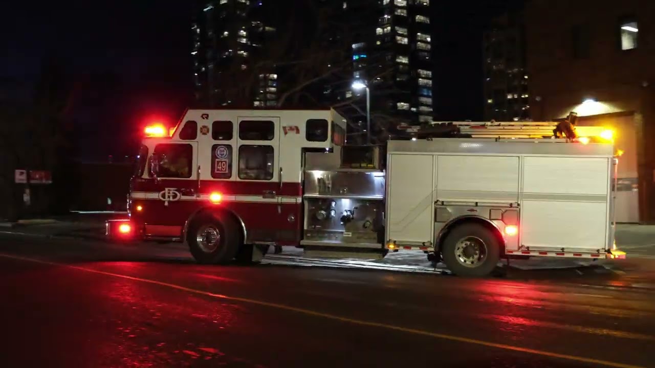[CALGARY FIRE STATION 2] - ENGINE 2, ENGINE 49 & MRU 2 *HI-LO*