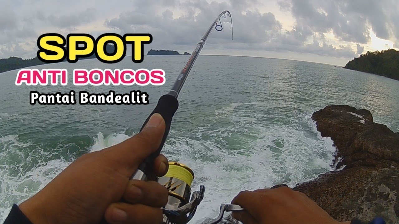 SPOT ANTI BONCOS  PANTAI BANDEALIT JEMBER