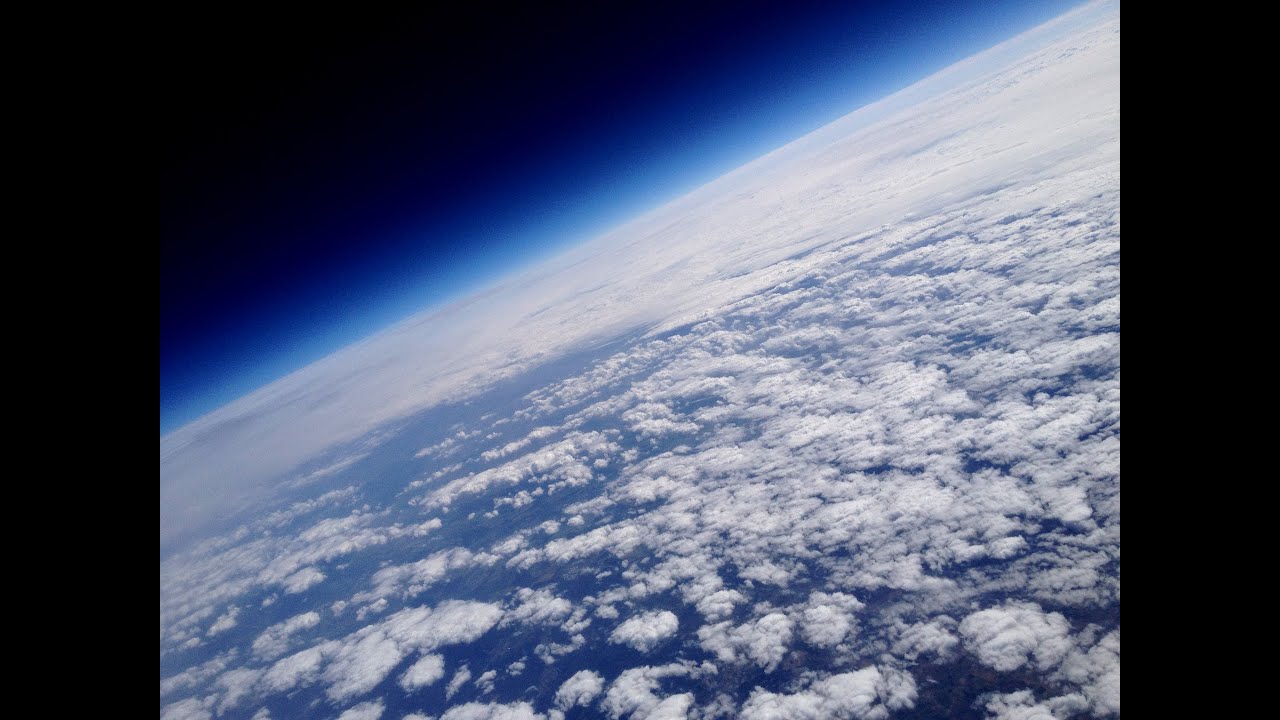GoPro fällt aus Weltraum und filmt dabei | Wetterballon in Stratosphäre