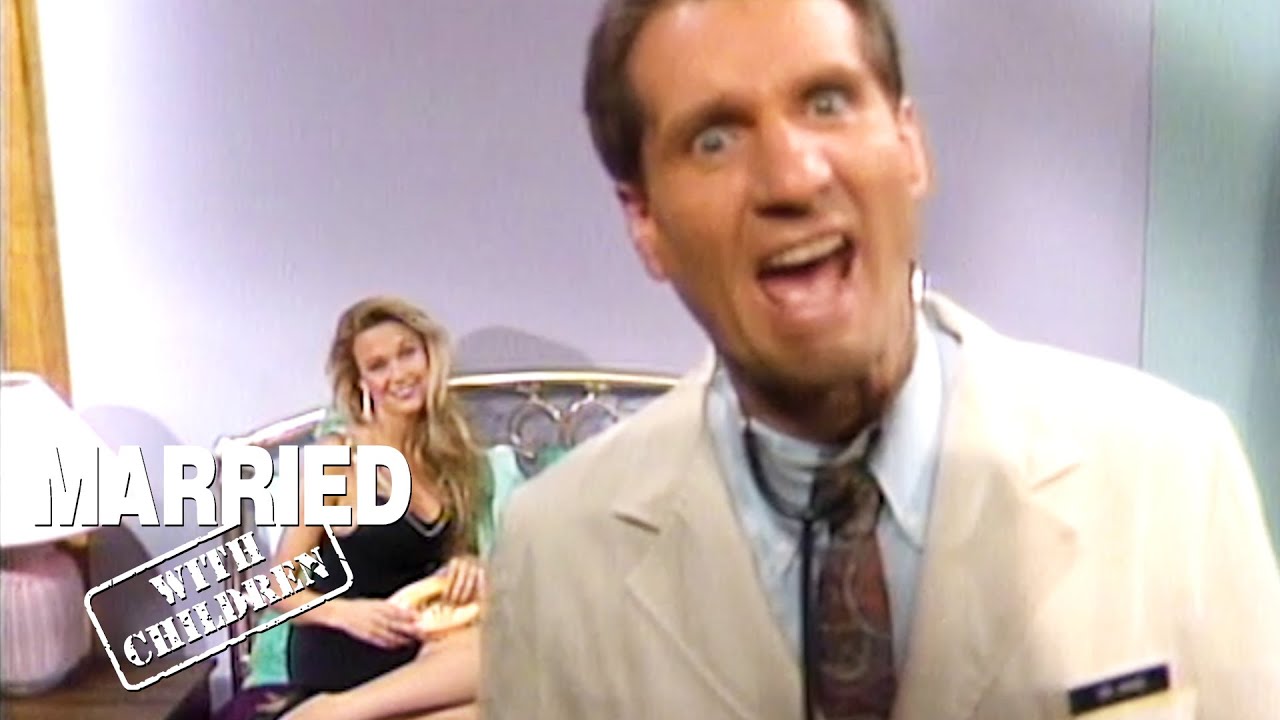 Al's Shoe Emergency Hot-Line | Married With Children
