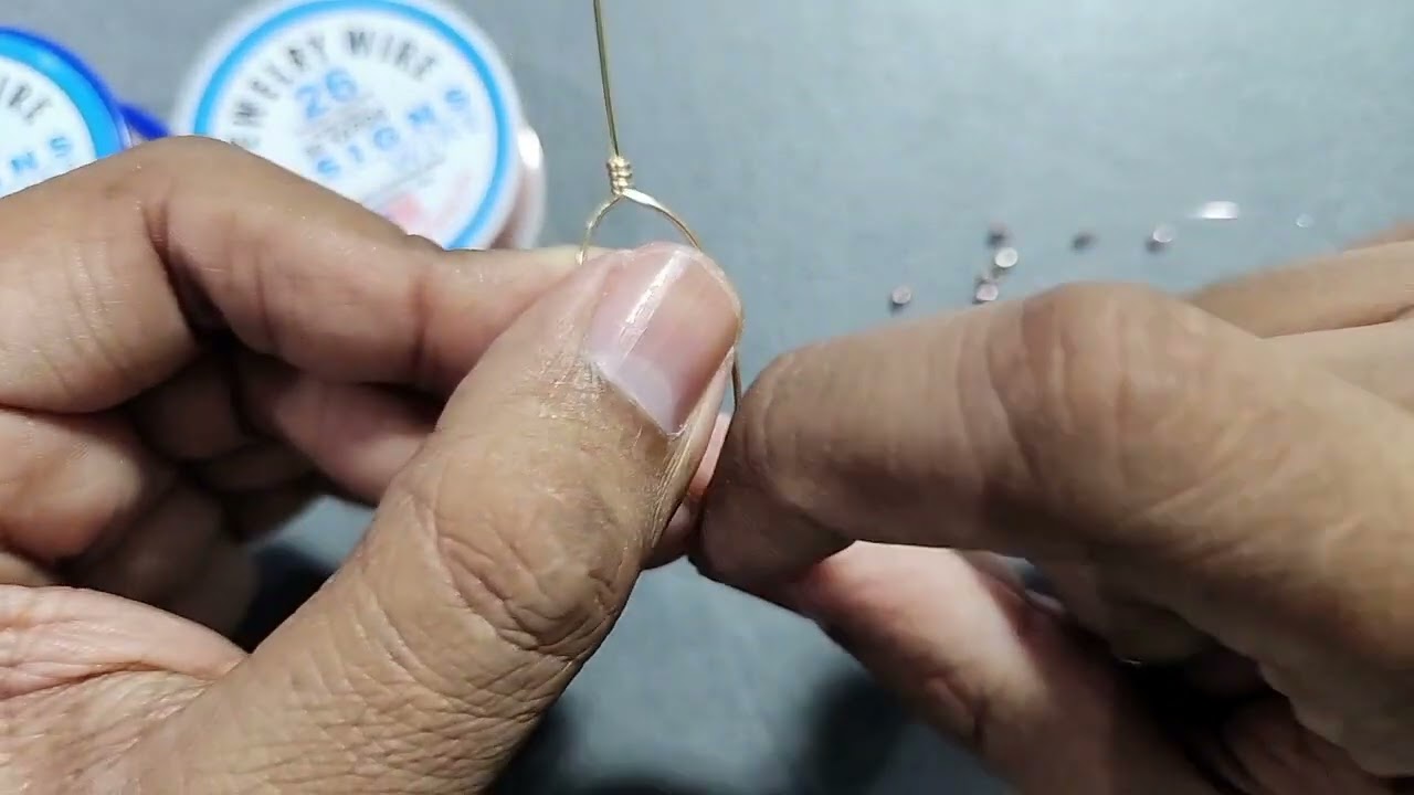 Aretes en alambrismo, tramado infinito (una sola pieza) by FRANK ROBLEDO DESIGNS WIRE