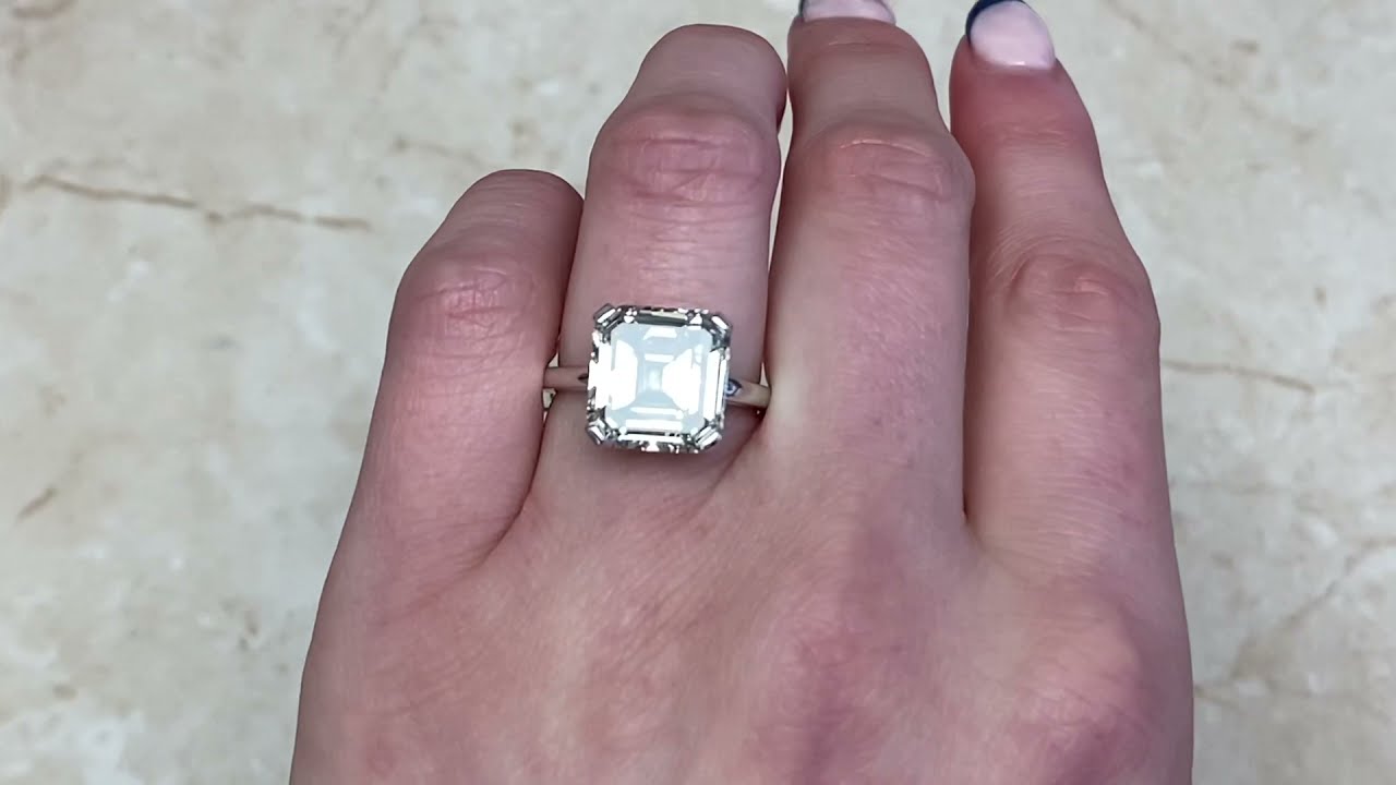 Spaulding 5.90ct Center Asscher Cut Diamond Engagement Ring - Spaulding Ring - Hand Video