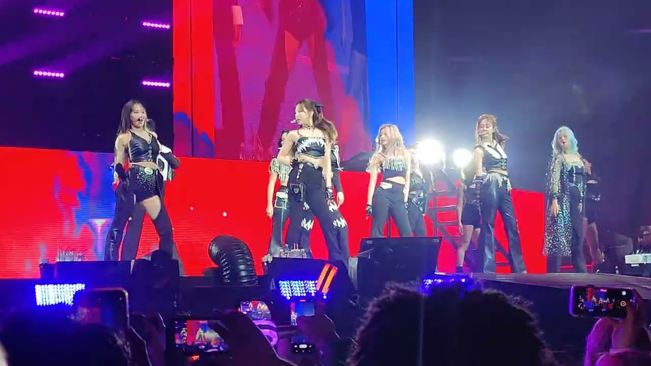 220216 TWICE - Icon