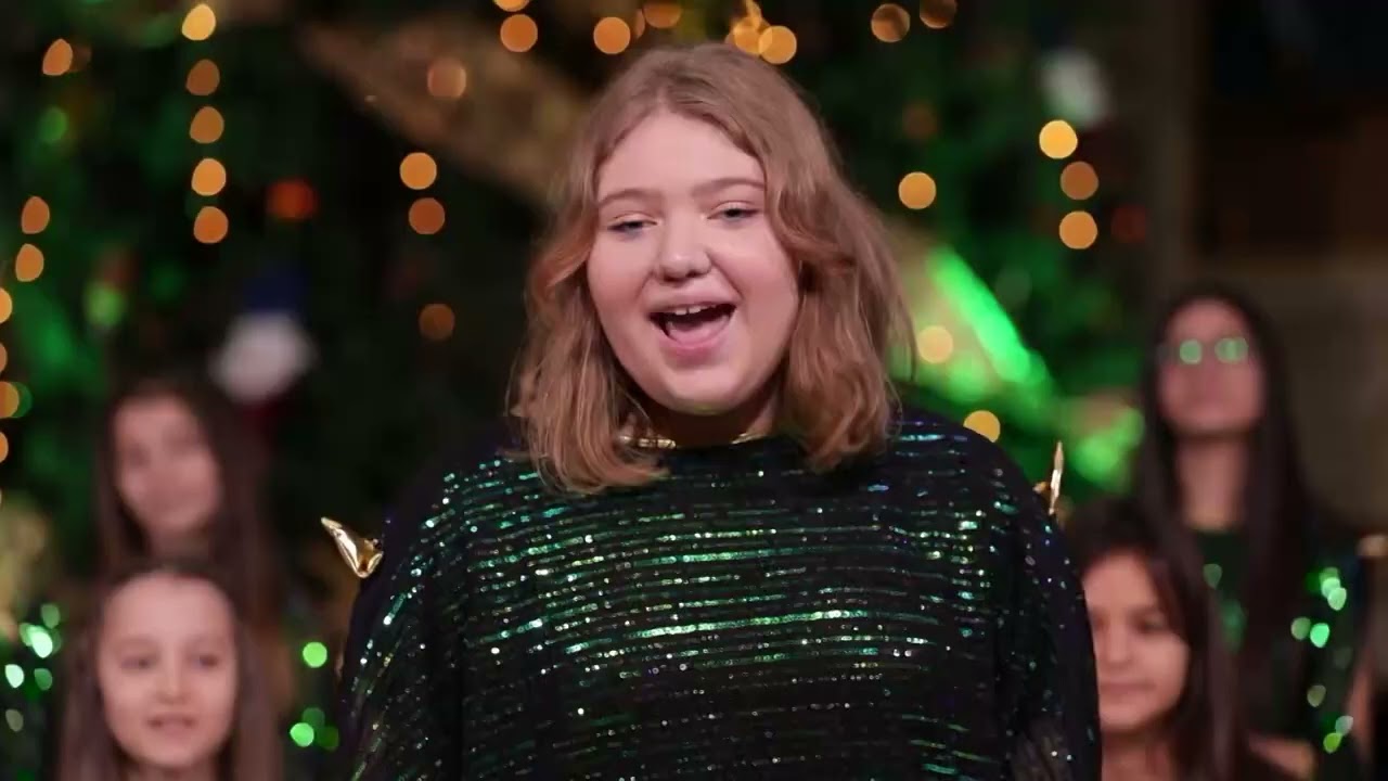 „Să vină Moș Crăciun” - Corul de copii „Meloritm”, coordonator Prof. Elena Nicolai