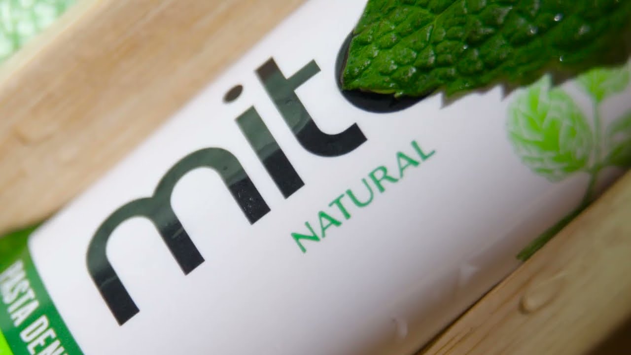 Pasta dental natural de menta #MITCH (Cinem&aacute;tico) 🌿❄️