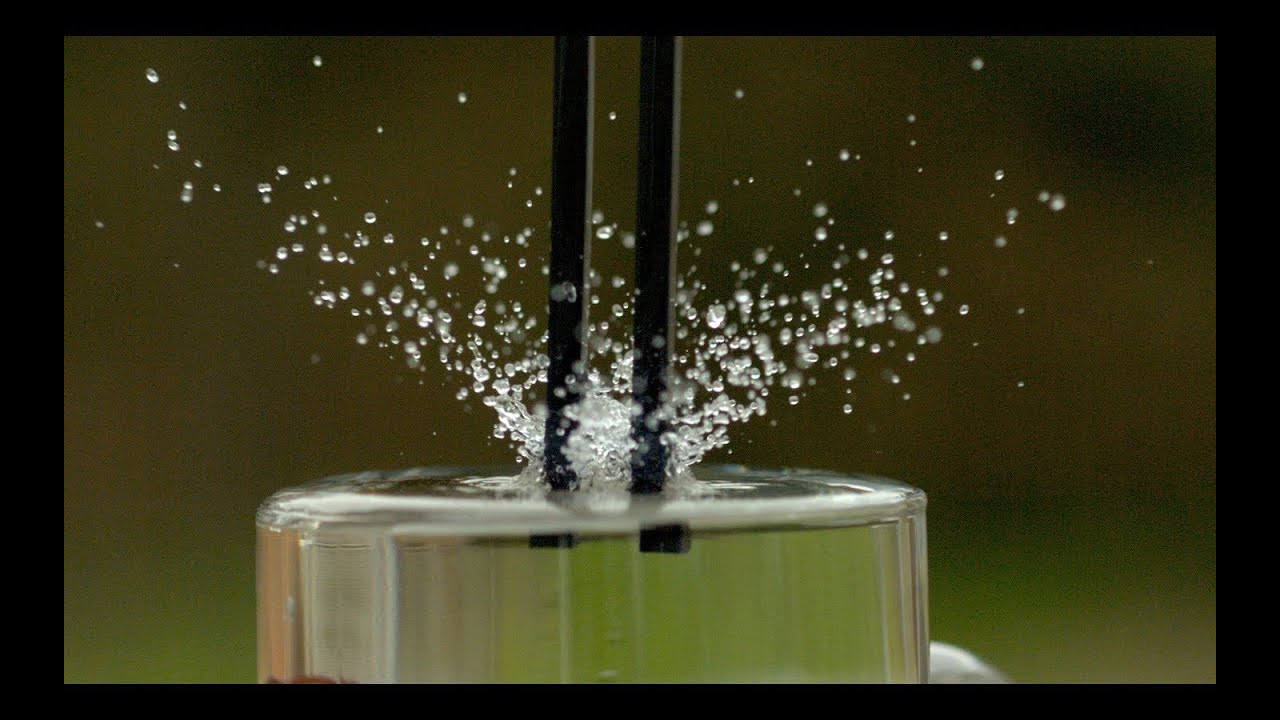 Tuning Fork at 1600fps - The Slow Mo Guys