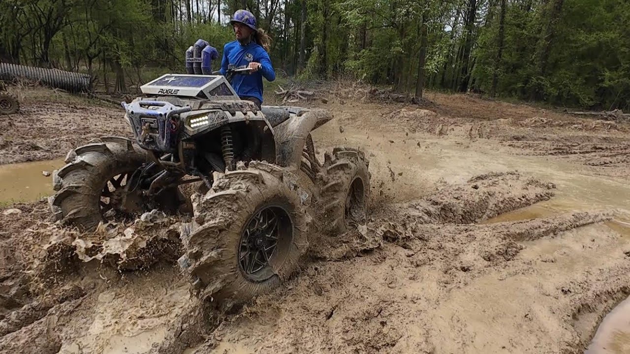 Best Mud EVER!  Busco Beach Mud Bash! Terache Aztex walkin the Dawg! Also King of Deep Honda Pulls!