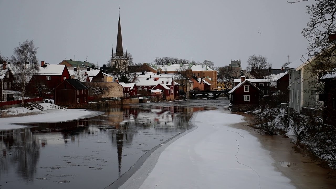 Winterwonderland, nice sunny day Arboga Sweden, Arboga&aring;n floating through Arboga, nice old houses