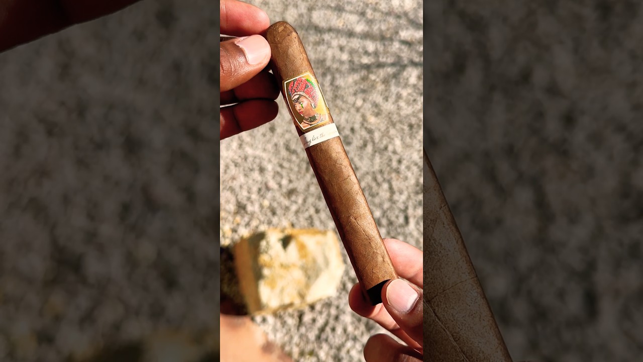 ASMR | 👑💨 Long Live The Queen by Caldwell Cigars #cigar #asmr #shorts #cigars #cigarsociety