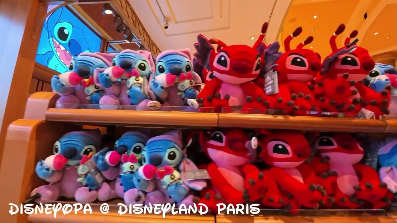 WORLD OF DISNEY 3/8 - SHOP WALK THROUGH - Disneyland Paris - DisneyOpa