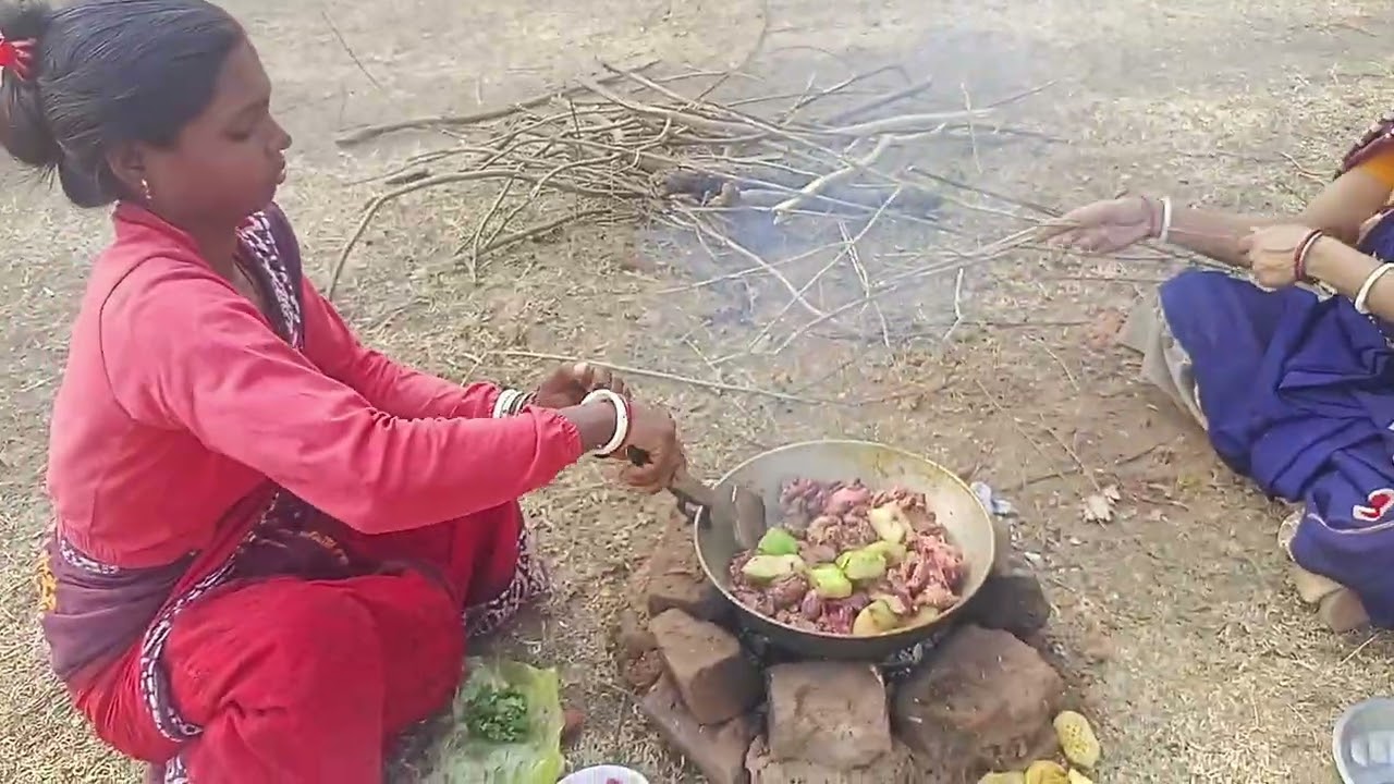 পিকনিক পরিবারের সদস্যদের সঙ্গে 