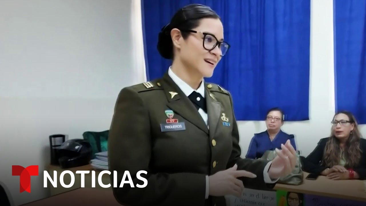 La designación de militar a cargo de la educación en El Salvador genera revuelo | Noticias Telemundo