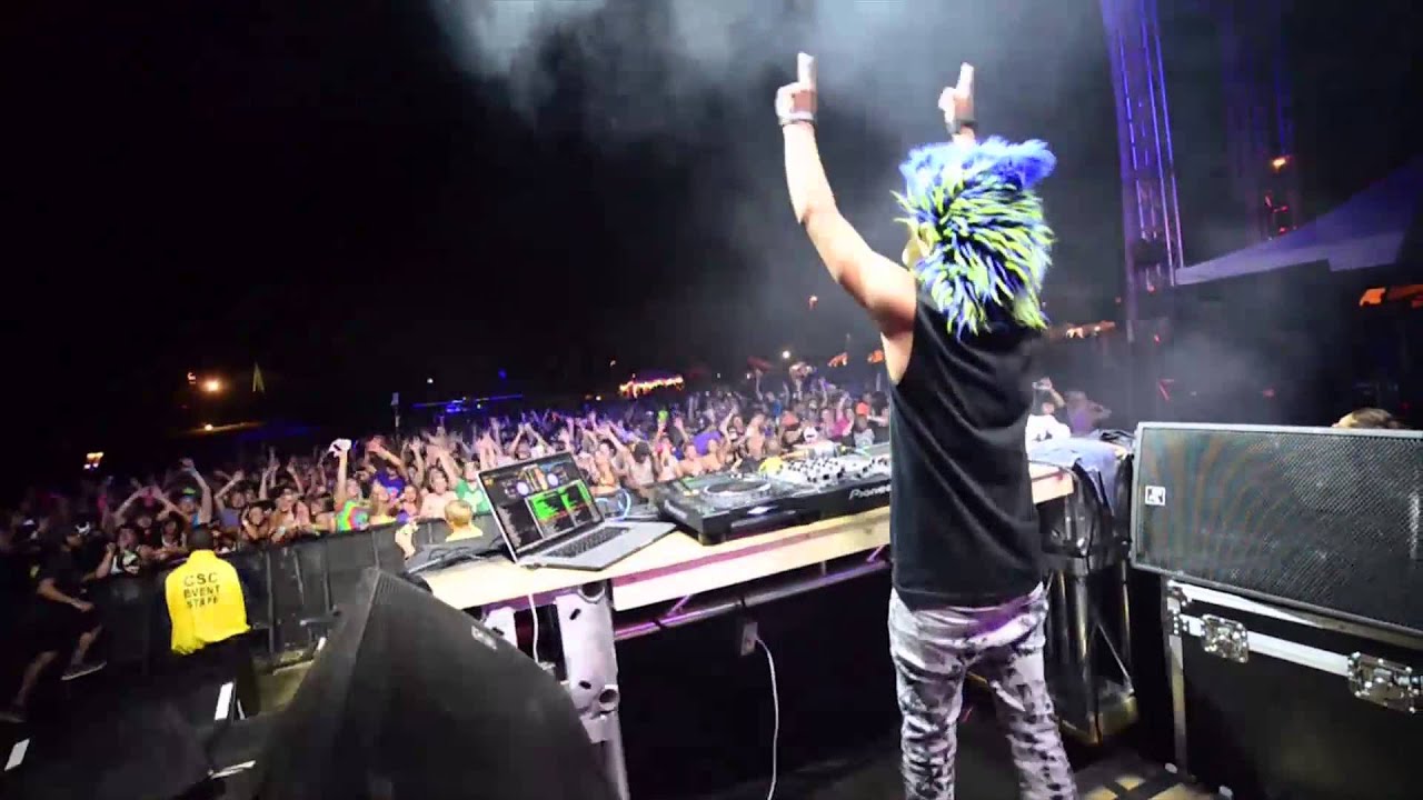 DJ Bl3nd at Dancefestopia 2013 Bonus Footage (Part 1)