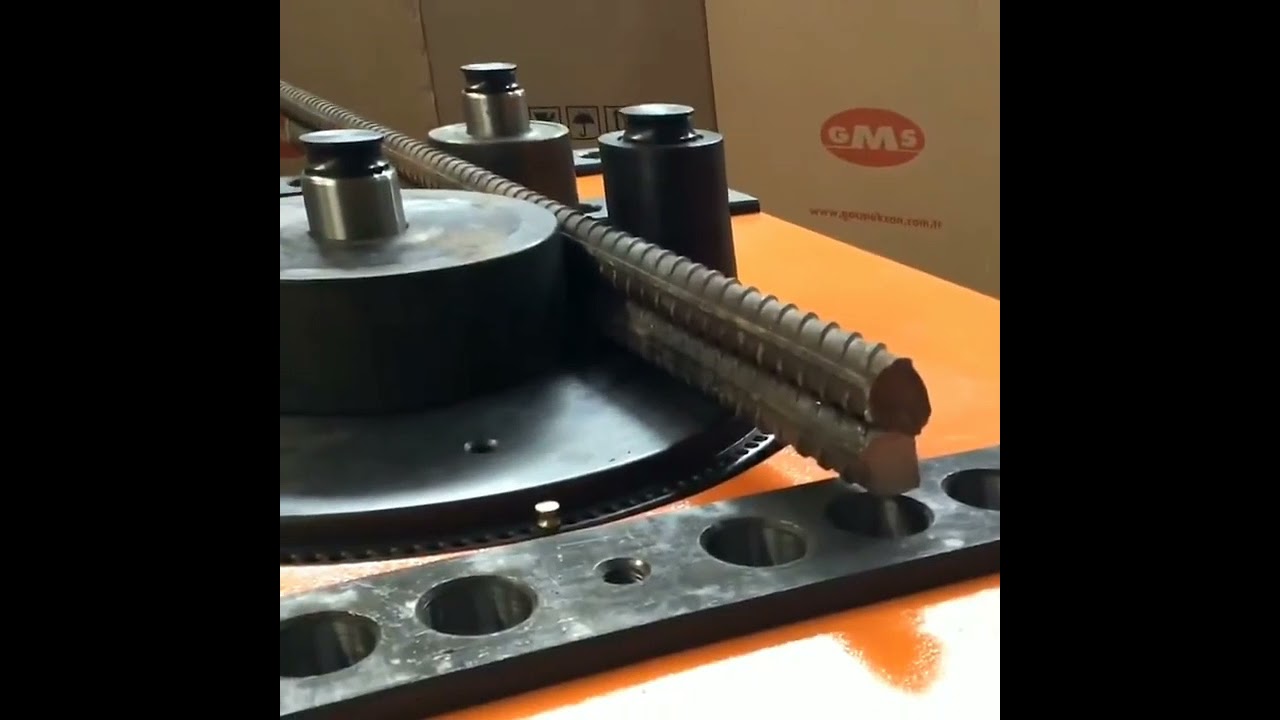 Demir Bükme makinesi