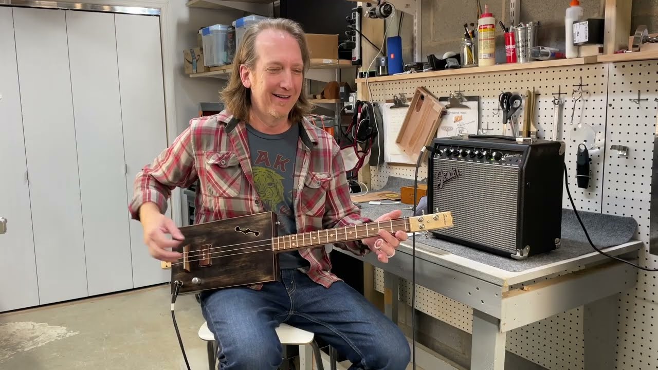 Cigar Box Guitar How to play Gimme Three Steps with Mike Snowden on 3 String Thursday!