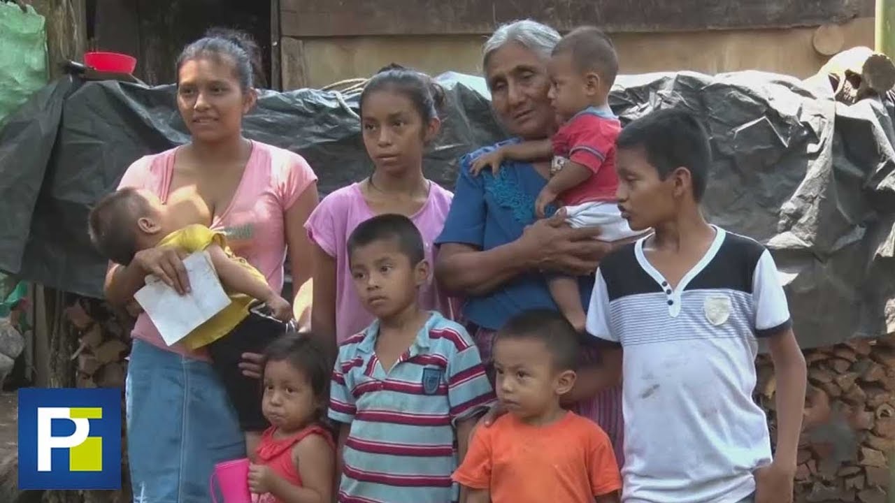 La dramática situación de una abuela que cuida de sus nueve nietos desde que quedaron huérfanos