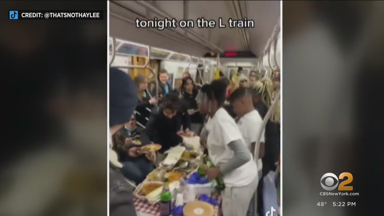 Brooklyn woman serves Thanksgiving feast on L train