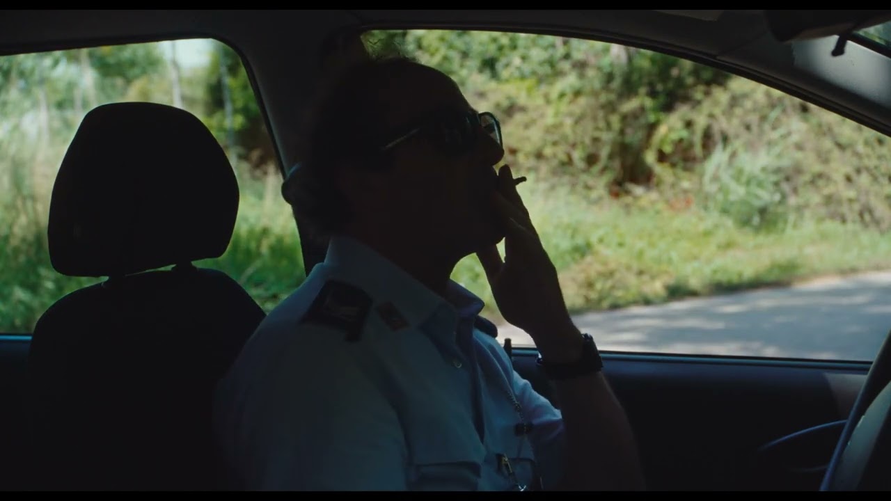 GIGI LA LEGGE Clip 3 - Il risotto di farfalle