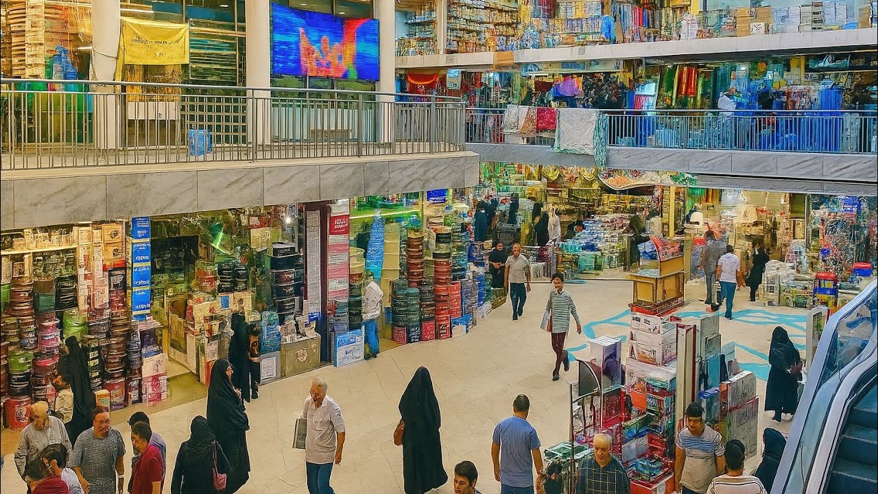 اليوم اخذكم جولة في سوق الجملة في مدينة مشهد.