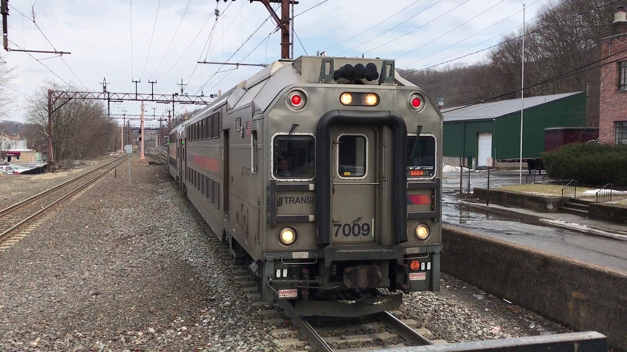 NJ Transit HD 60fps: Morristown Line Train 6654 Pulls Into Dover From Yard (3/15/19)