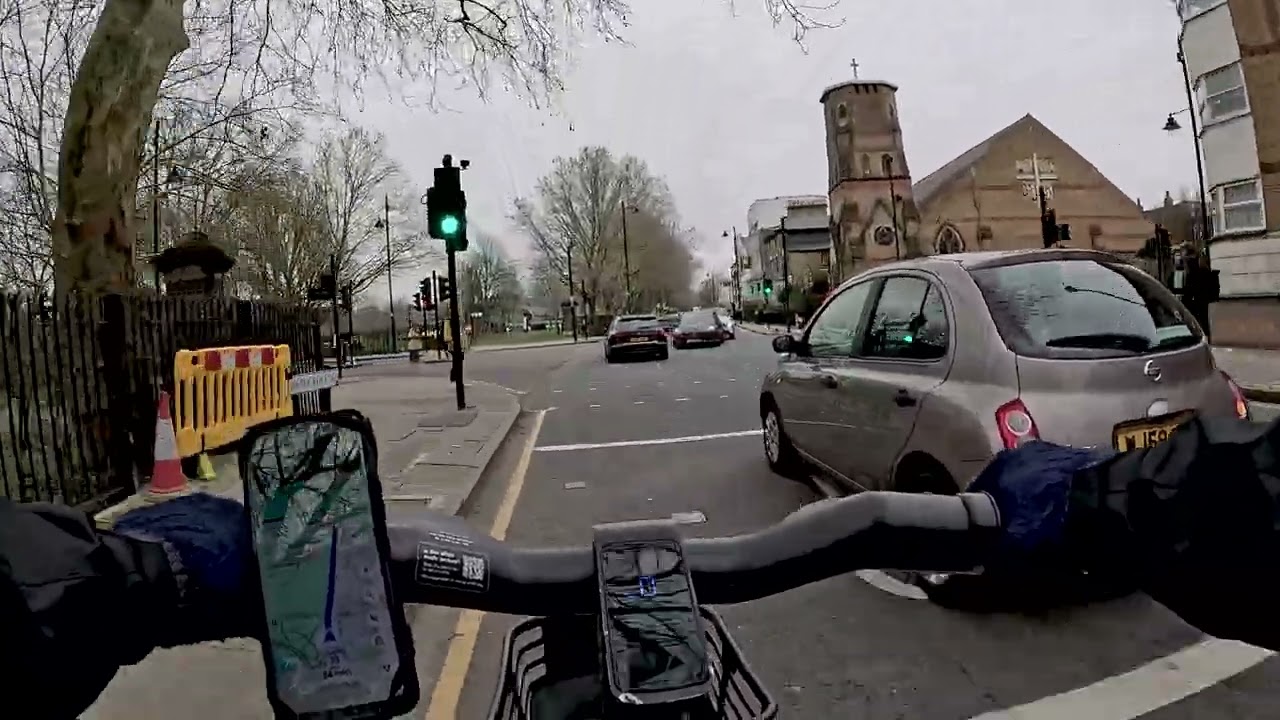 POV: Cycling London 4K 🚴‍♂️ | Canary Wharf to Islington
