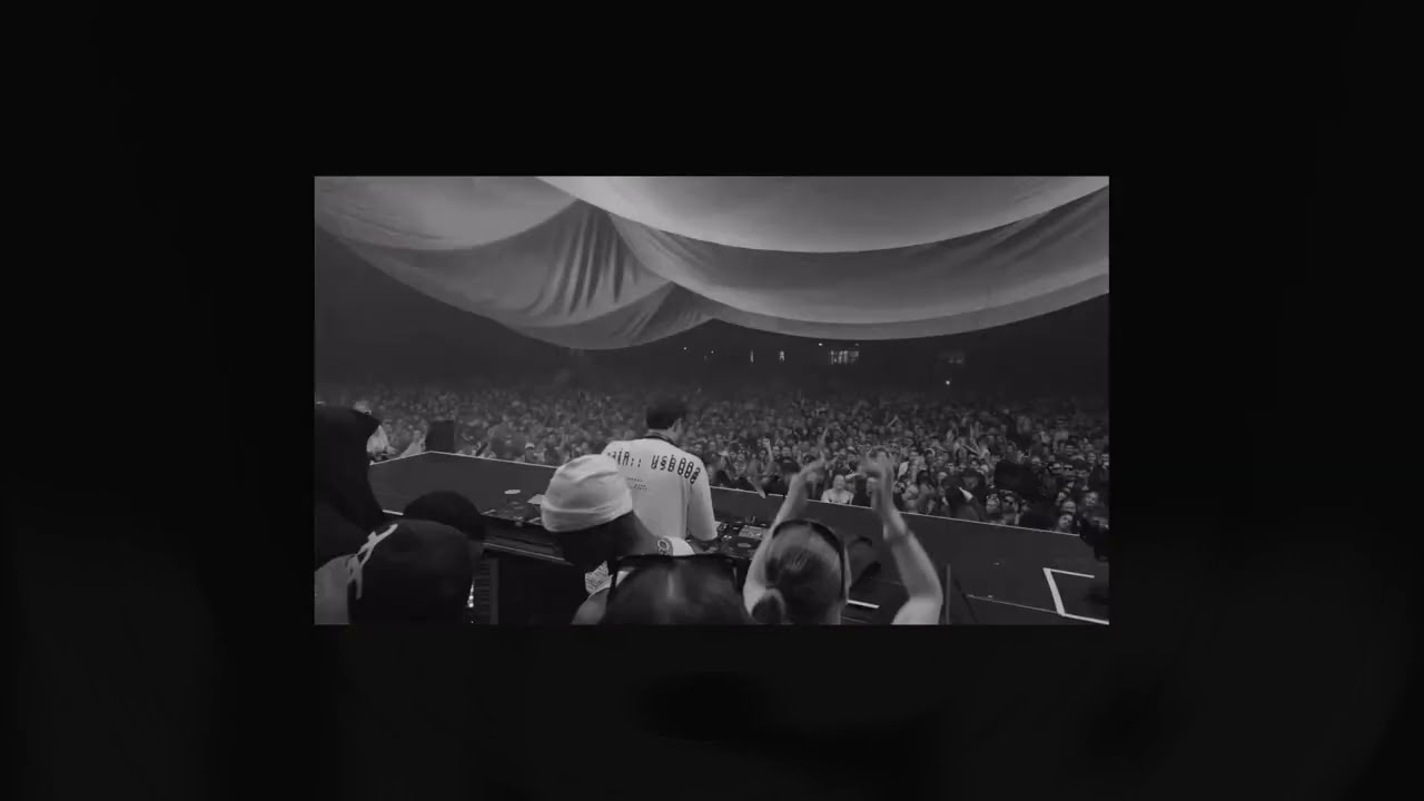 Fred again.. - Wallfacer / I Luv U (live in dublin)