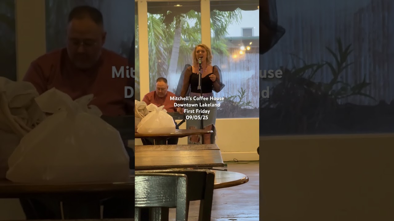 🎶 #MitchellsCoffeeHouse #DowntownLakeland #LocalArtist #LocalSinger #lakelandflorida #firstfriday