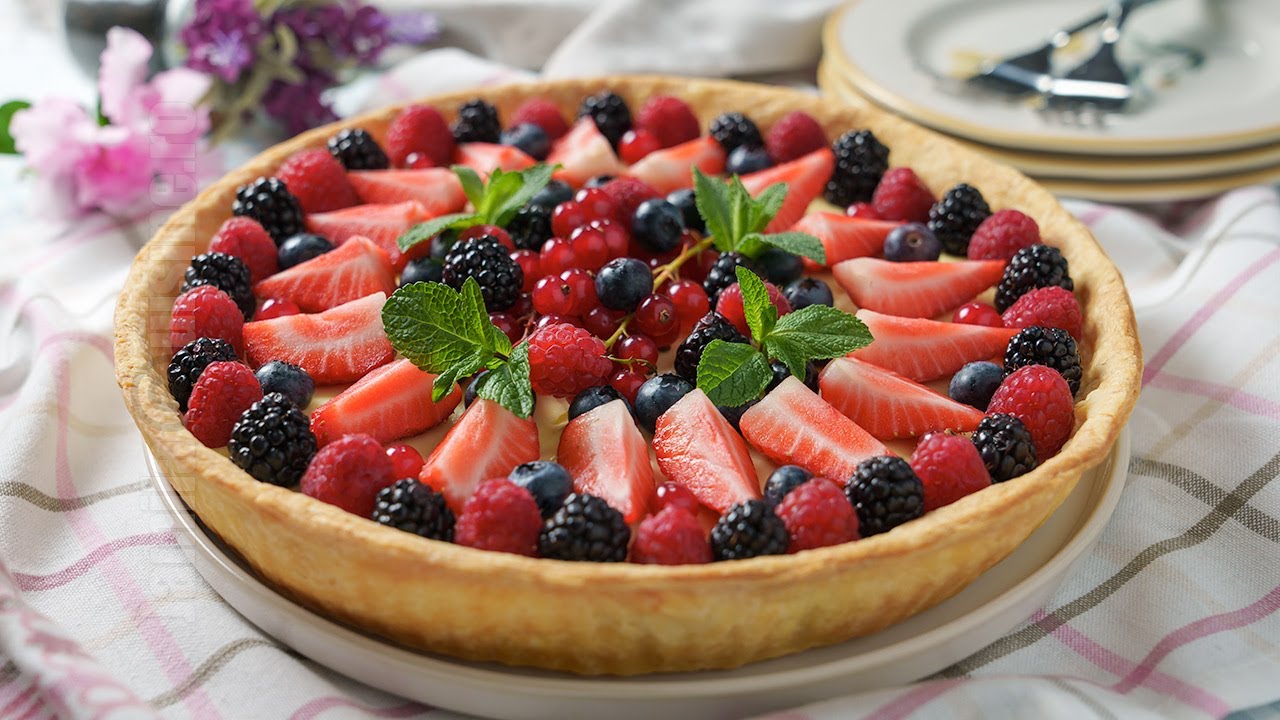 Tarta cu fructe de padure cu aluat fraged si crema delicioasa | JamilaCuisine