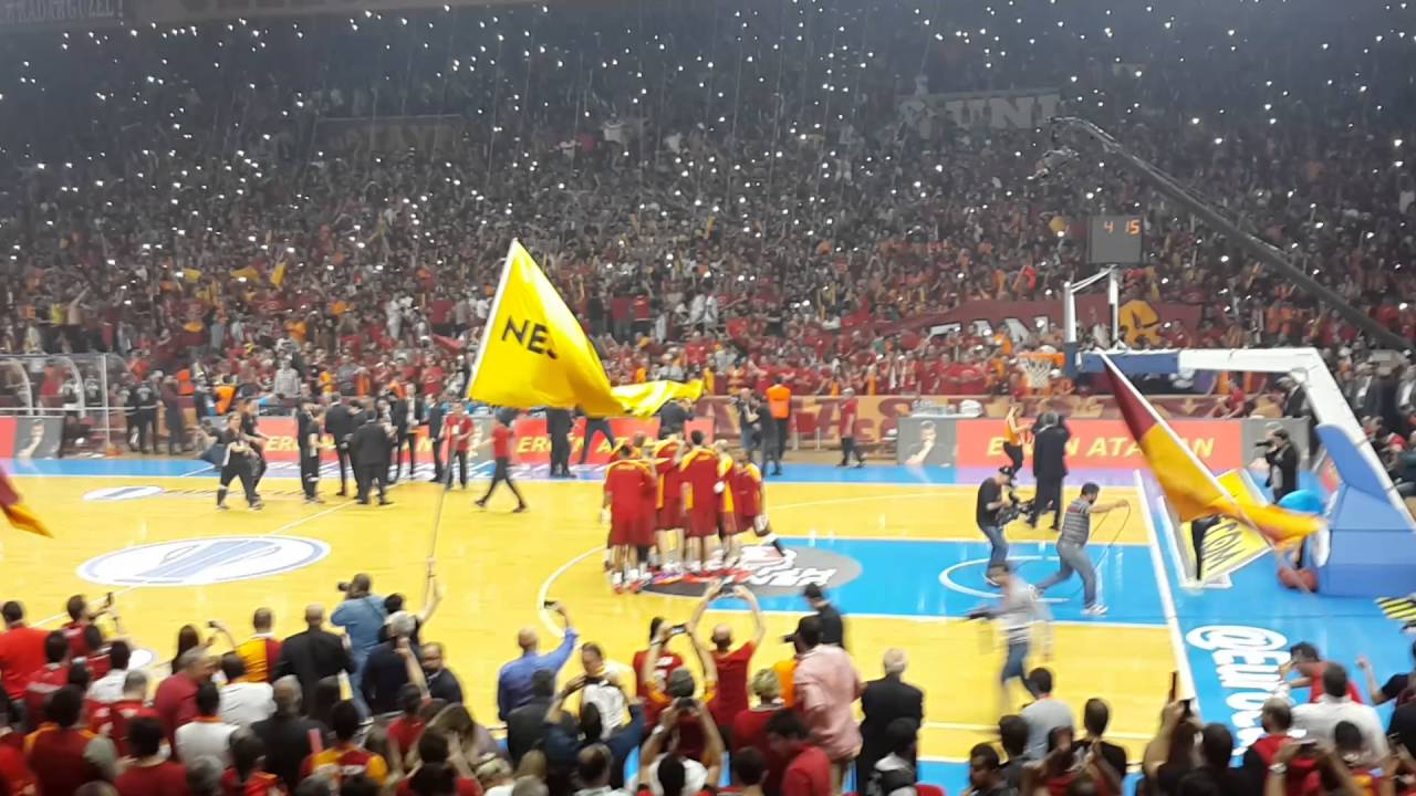 Galatasaray Strasbourg koreografi