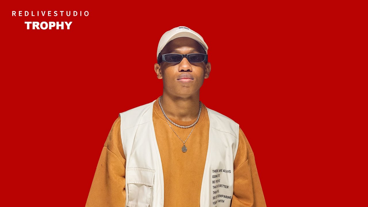 Slolo Freestyle - Trophy | REDLIVESTUDIO | EPISODE 8