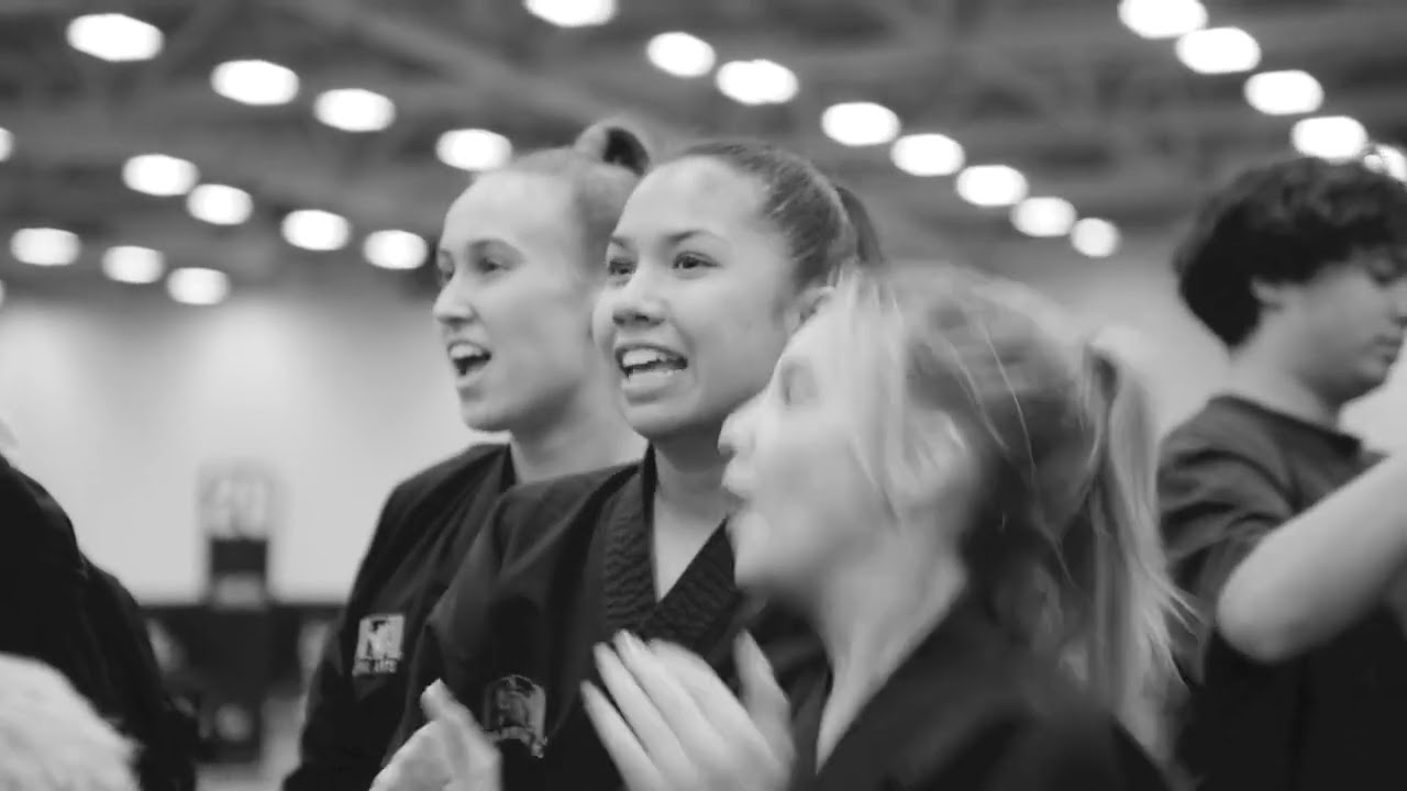 Beyond the Belt - Channah Zeitung