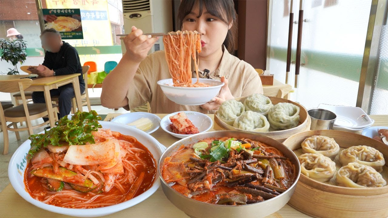 Мукбанг🍜 Настоятельно рекомендуется! Манг Хян Бибим Гуксу😋 Это было просто лучшее. Лапша Мукбанг
