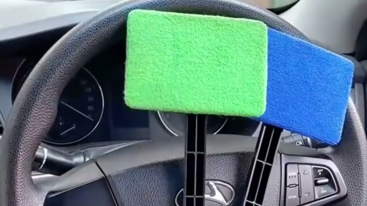 The Ultimate Car Windscreen Demister & Cleaner | No Streaks, Dry & Wet Pads, Easy Storage