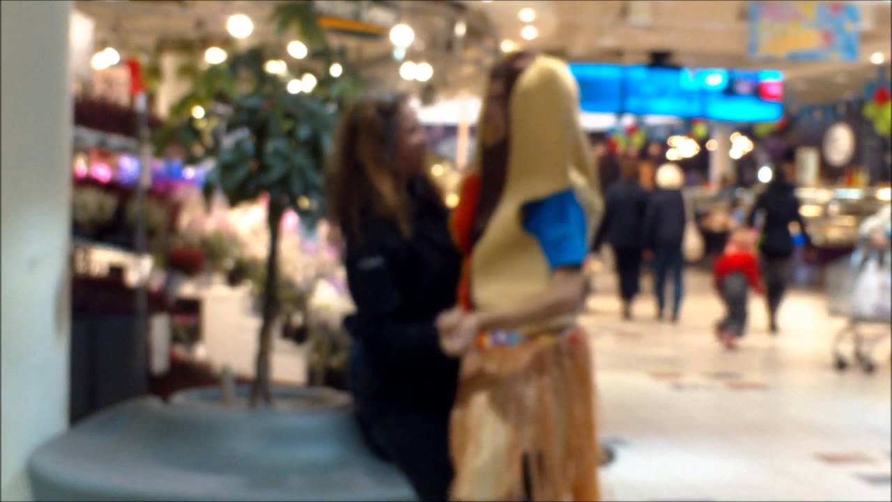 Pølsefest Narvesen Amfi Borg storsenter høsten 2012!