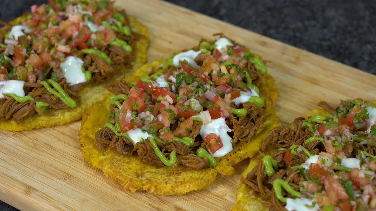 PATACON, CARNE DESMECHADA Y PICO DE GALLO/recetas para toda ocasion