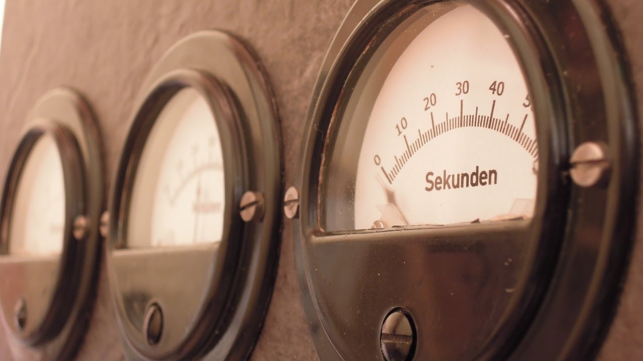 ELV DUD 1 DCF77 Uhr mit Drehspulinstrumenten