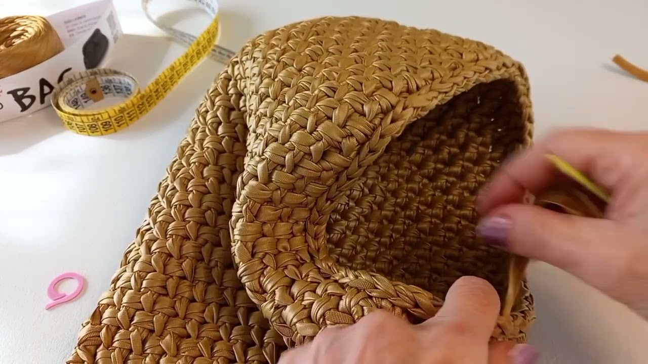 Tutorial Pouch bag. Borsa uncinetto di tendenza.Punto canestro.