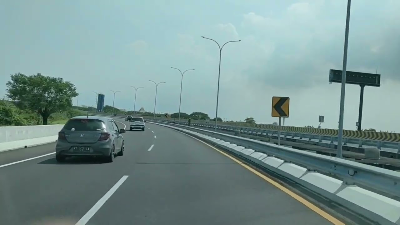 Jalan Tol Bandara Juanda Surabaya || Terminal T1 Bandara Juanda.