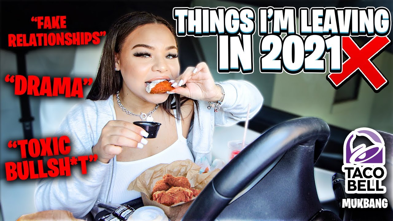 TRYING TACO BELL'S CRISPY CHICKEN WINGS! *BAD IDEA*