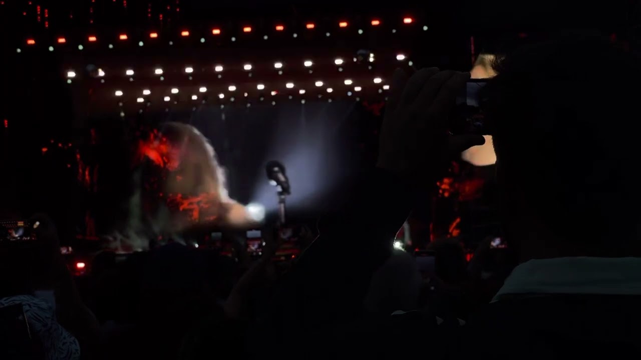 Adele - Skyfall // live @ BST Hyde Park 02/07/2022