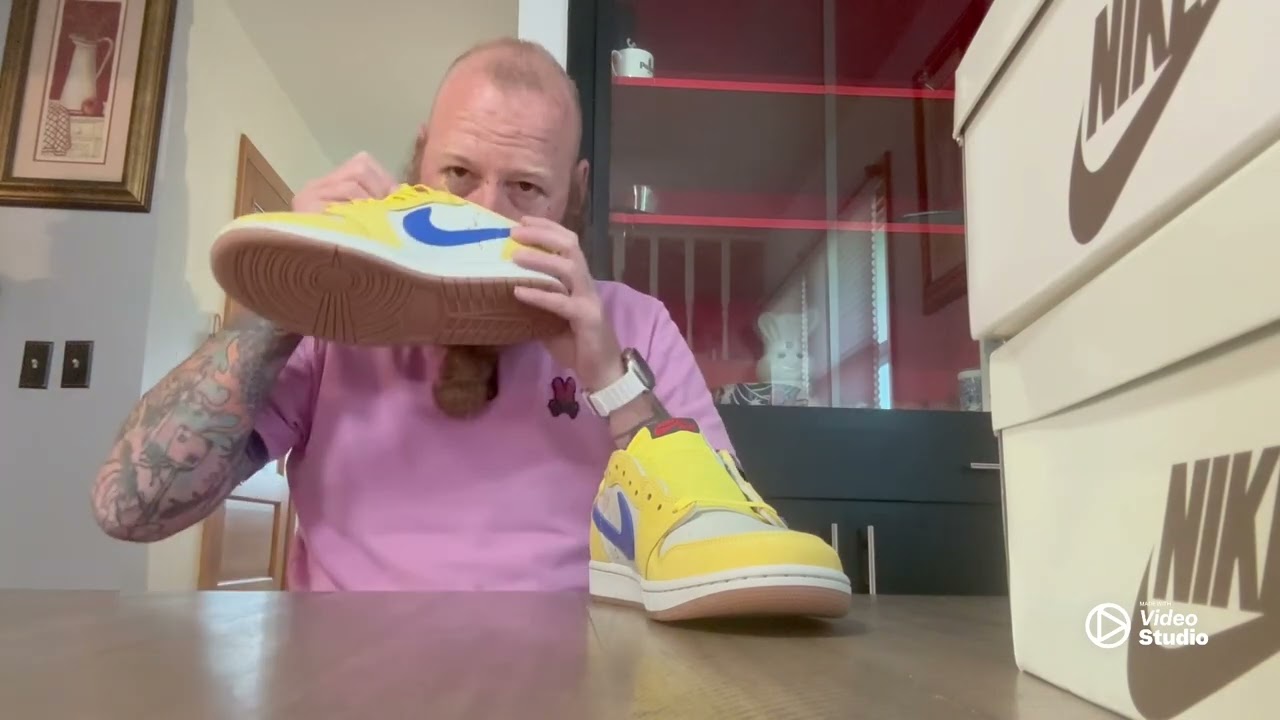 Travis Scott x Jordan 1 low canary.     #travis Scott #2024 #StockX