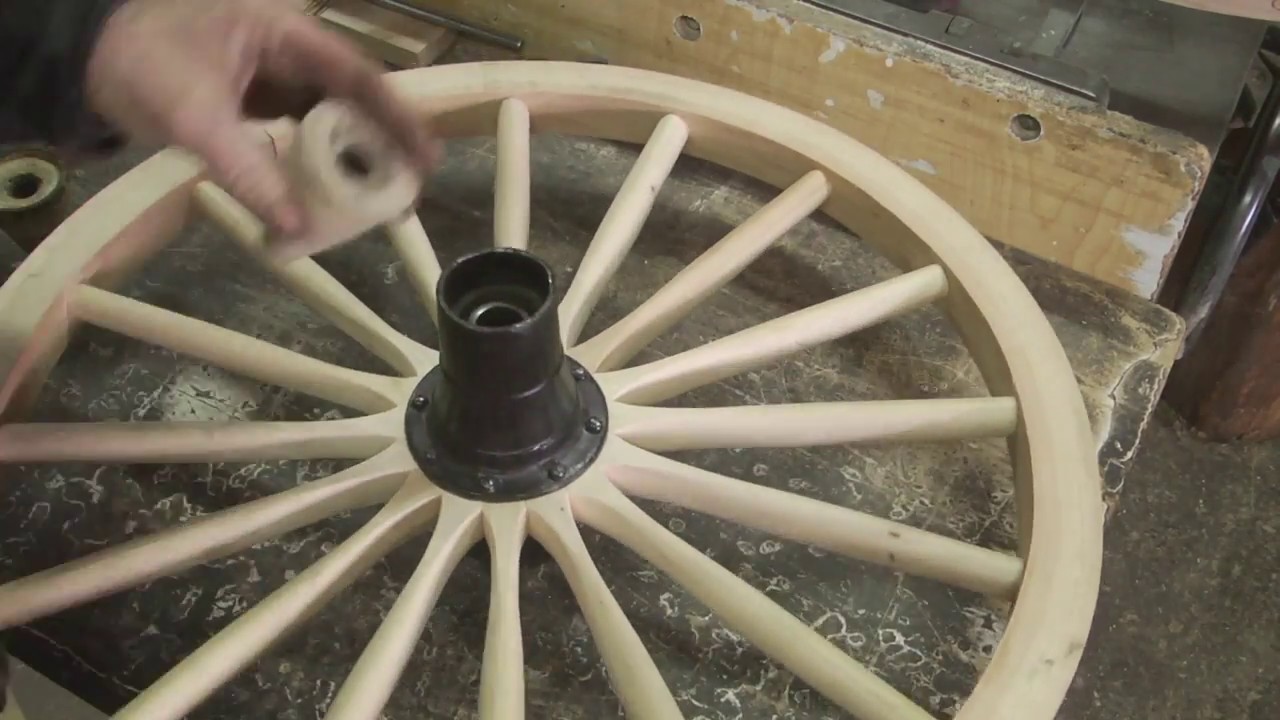 The 1907 Everybody's Car and the Wood Wheel Repairs | Engels Coach Shop