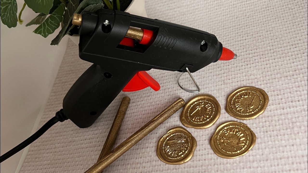 JE TEST LE PISTOLET A CIRE DE CHEZ ARTEMIO @custodecotutos8698 #scrapbooking #test @ArtemioHobby