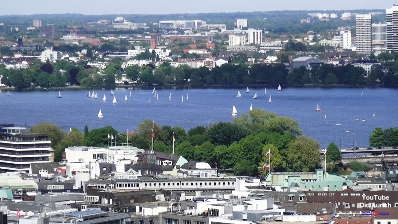 Michel Hamburg St. Michaelis Turm und Aussichtsplattform Binnenalster Speicherstadt Elbphilharmonie