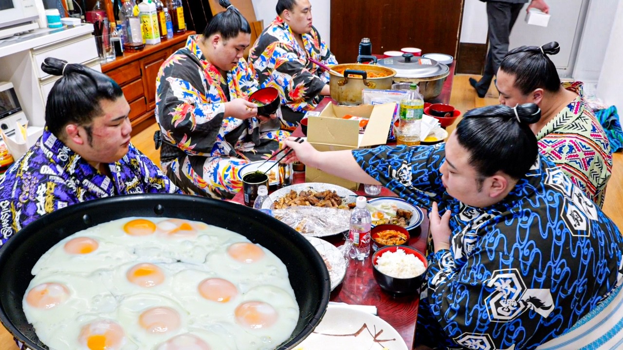 Autentyczny Kimchi Hot Pot z Ogromnymi Jajkami Sadzonymi🍳🍚